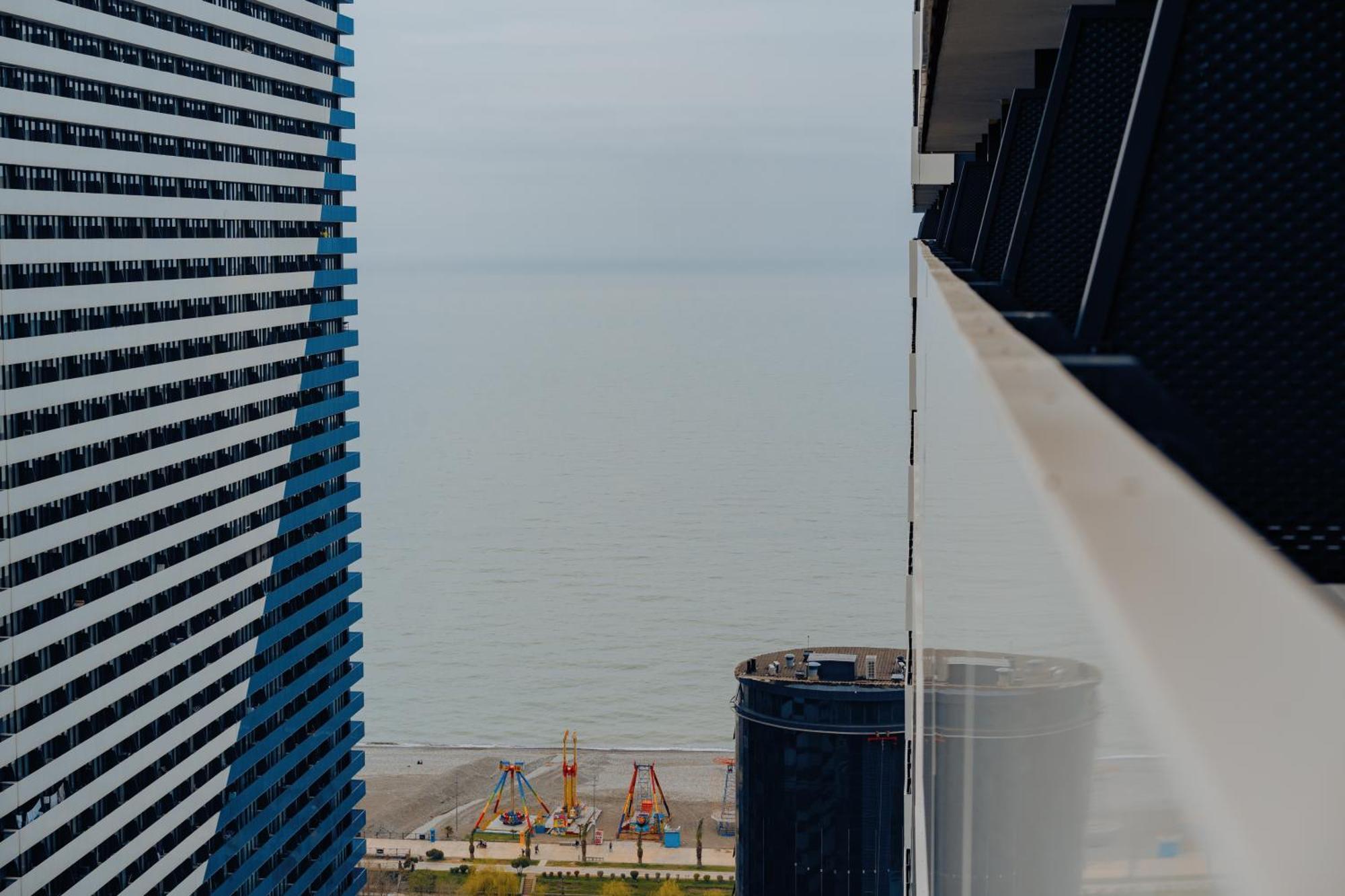 G-Point City Beach Batumi Exterior photo